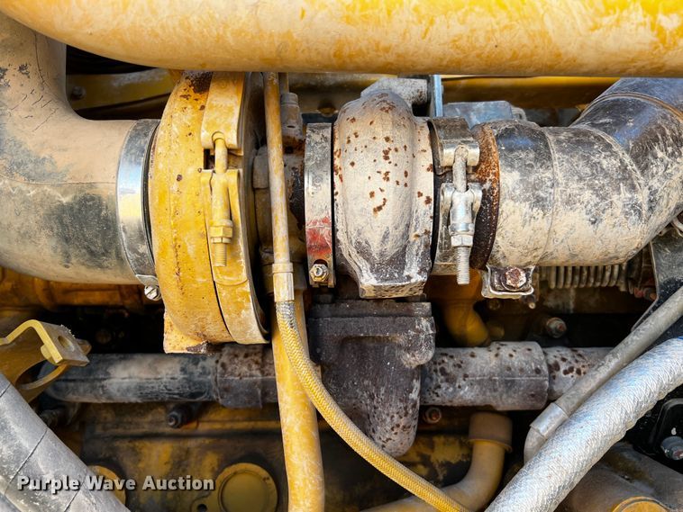 image for item DO8879 2011 Caterpillar 140M2 VHP  motor grader