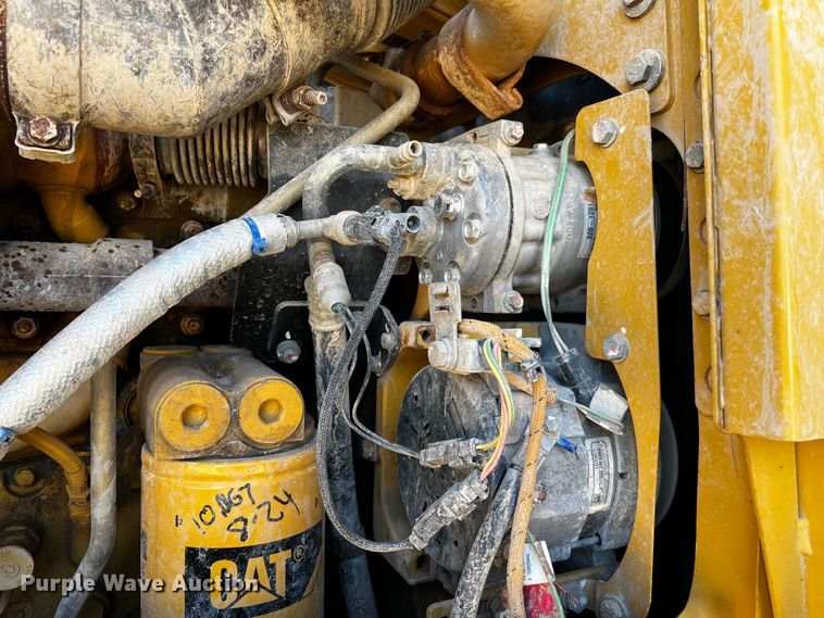 image for item DO8879 2011 Caterpillar 140M2 VHP  motor grader