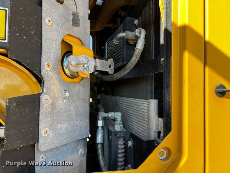 image for item DO8879 2011 Caterpillar 140M2 VHP  motor grader