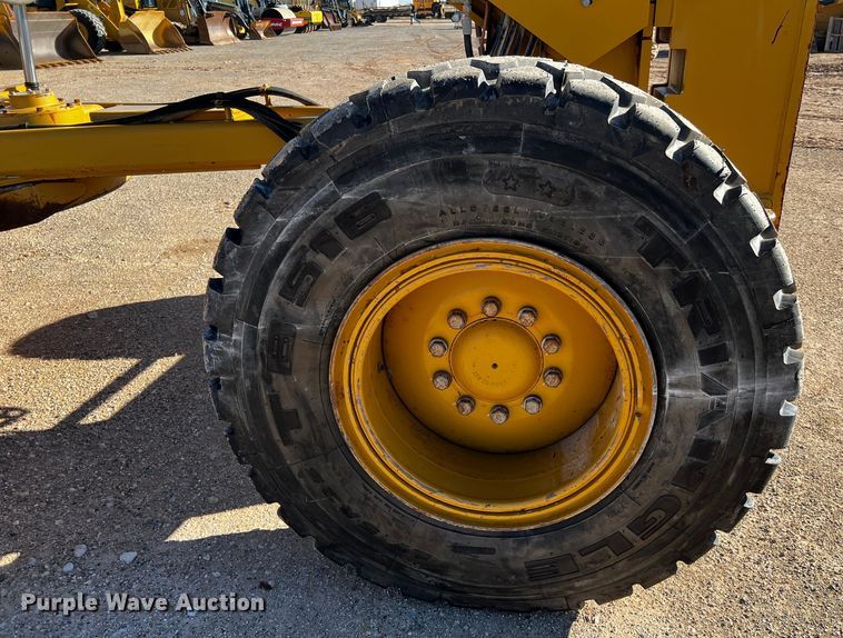 image for item DO8879 2011 Caterpillar 140M2 VHP  motor grader