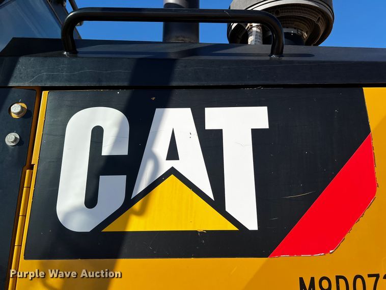 image for item DO8879 2011 Caterpillar 140M2 VHP  motor grader