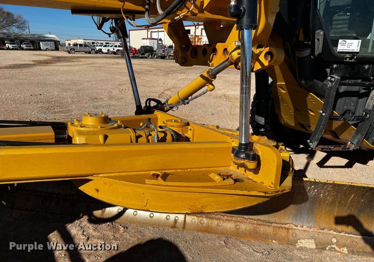image for item DO8880 2013 Caterpillar 140M2 VHP Plus  motor grader