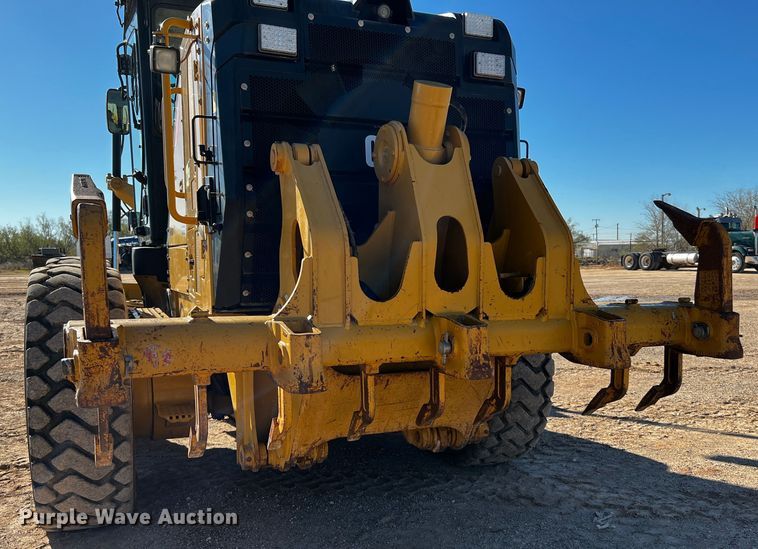 image for item DO8880 2013 Caterpillar 140M2 VHP Plus  motor grader
