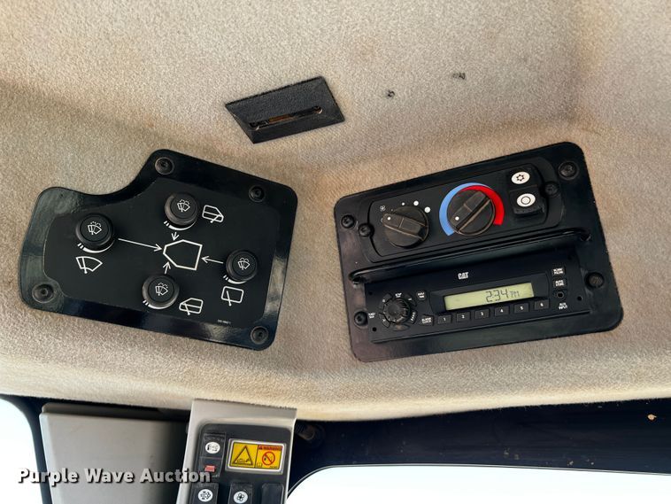 image for item DO8880 2013 Caterpillar 140M2 VHP Plus  motor grader