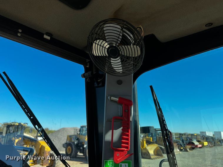 image for item DO8880 2013 Caterpillar 140M2 VHP Plus  motor grader