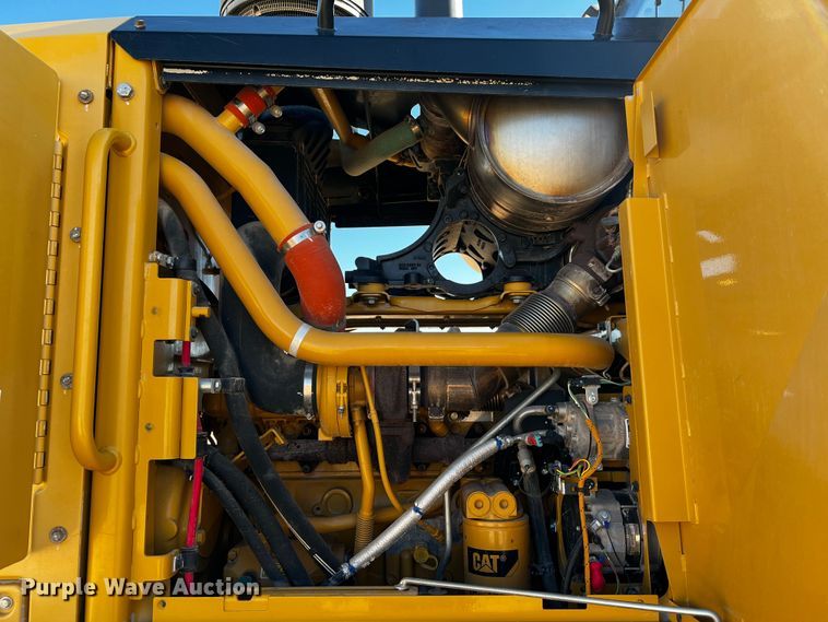 image for item DO8880 2013 Caterpillar 140M2 VHP Plus  motor grader