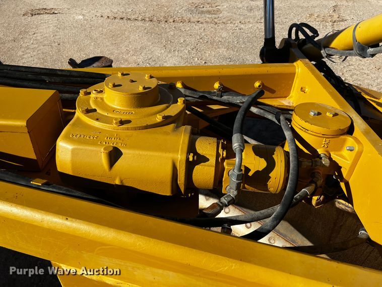 image for item DO8880 2013 Caterpillar 140M2 VHP Plus  motor grader