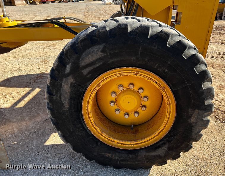 image for item DO8880 2013 Caterpillar 140M2 VHP Plus  motor grader