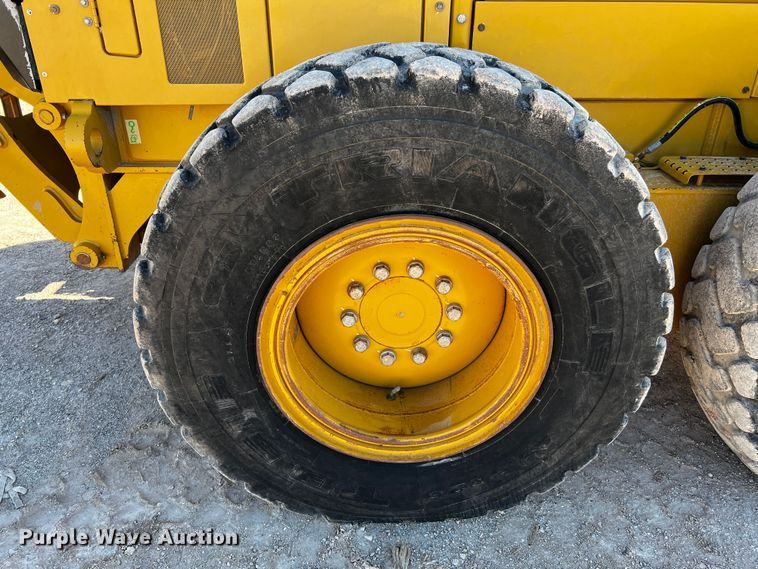 image for item DO8880 2013 Caterpillar 140M2 VHP Plus  motor grader