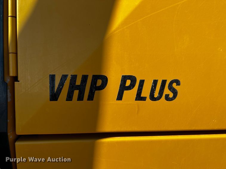 image for item DO8880 2013 Caterpillar 140M2 VHP Plus  motor grader