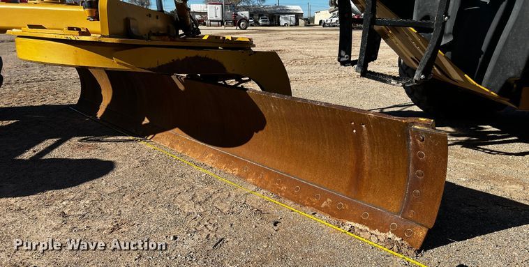 image for item DO8881 2012 Caterpillar 140M2  motor grader