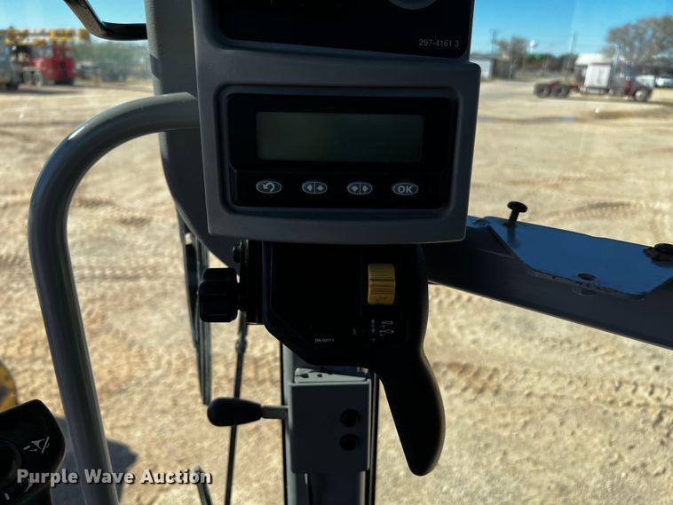 image for item DO8881 2012 Caterpillar 140M2  motor grader