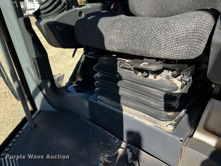 image for item DO8881 2012 Caterpillar 140M2  motor grader