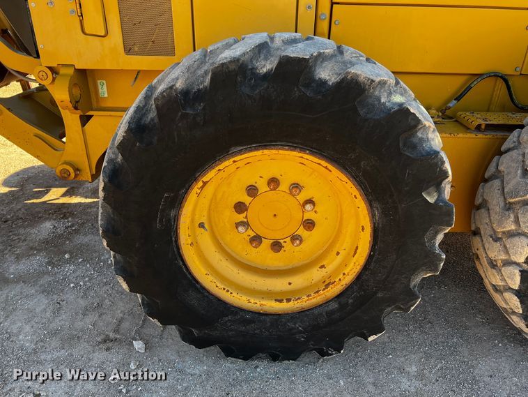 image for item DO8881 2012 Caterpillar 140M2  motor grader