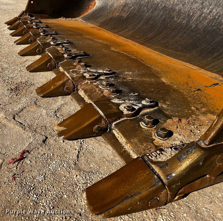 image for item DO8882 2010 Komatsu WA470-6  wheel loader