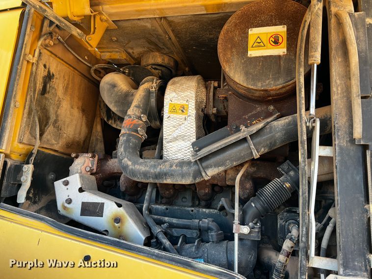 image for item DO8882 2010 Komatsu WA470-6  wheel loader