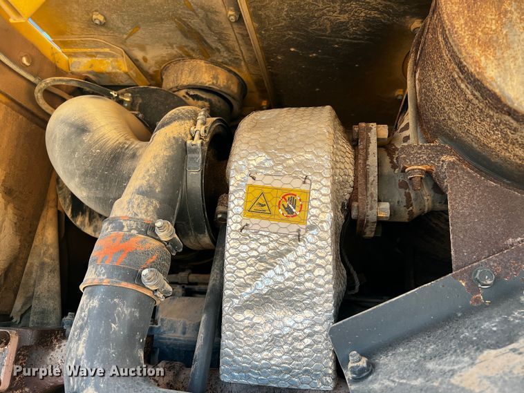 image for item DO8882 2010 Komatsu WA470-6  wheel loader