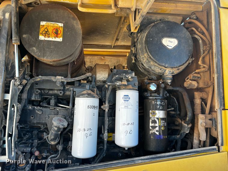 image for item DO8882 2010 Komatsu WA470-6  wheel loader