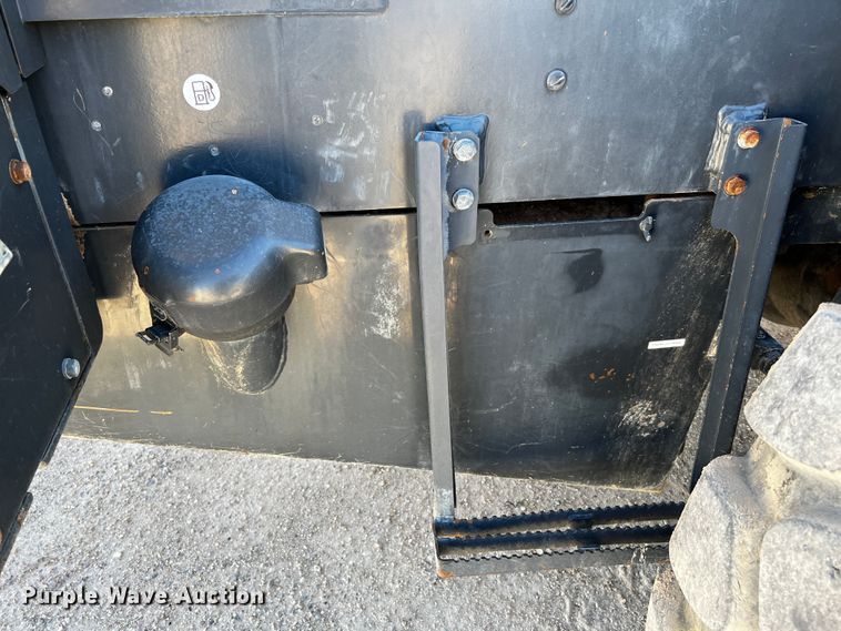 image for item DO8882 2010 Komatsu WA470-6  wheel loader