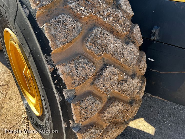 image for item DO8882 2010 Komatsu WA470-6  wheel loader