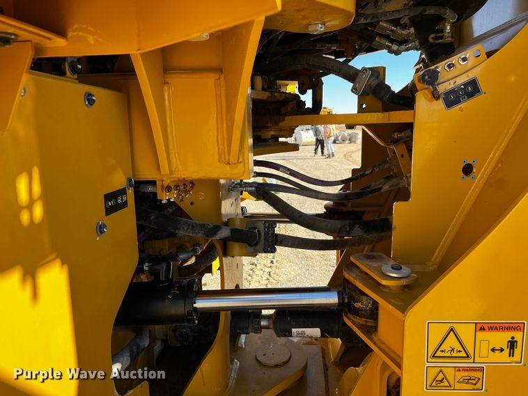 image for item DO8883 2020 Caterpillar 950M  wheel loader