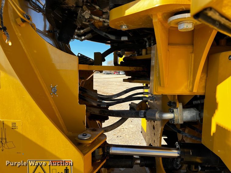 image for item DO8883 2020 Caterpillar 950M  wheel loader