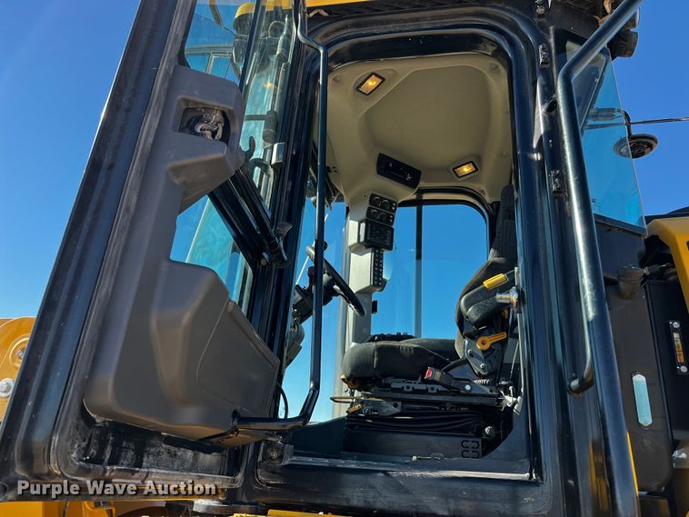 image for item DO8883 2020 Caterpillar 950M  wheel loader