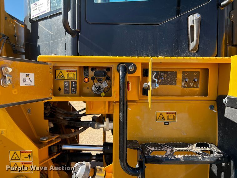 image for item DO8883 2020 Caterpillar 950M  wheel loader