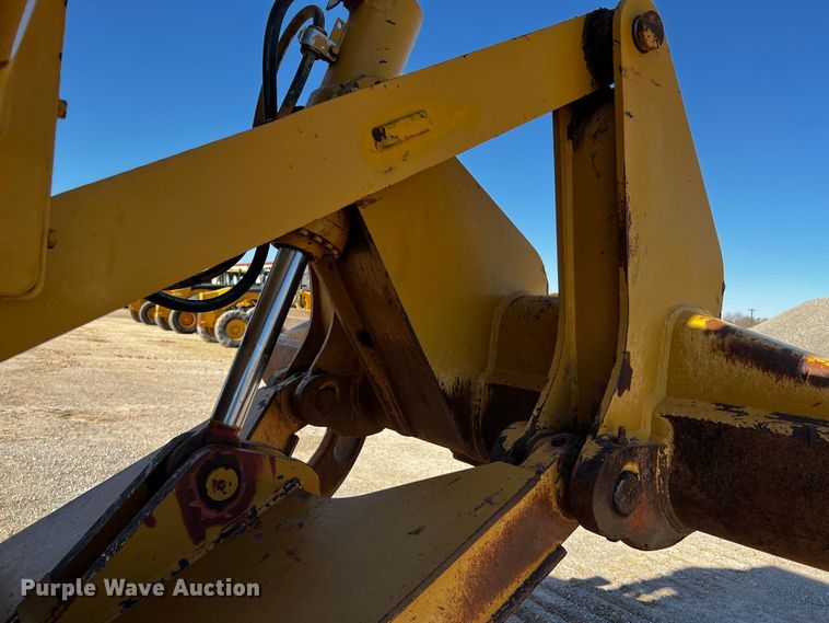 image for item DO8884 2014 Caterpillar D6T XL  dozer