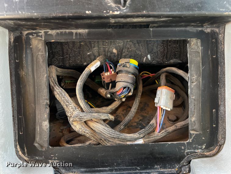 image for item DO8884 2014 Caterpillar D6T XL  dozer