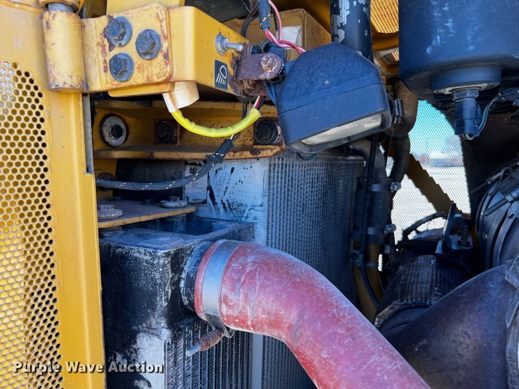 image for item DO8884 2014 Caterpillar D6T XL  dozer