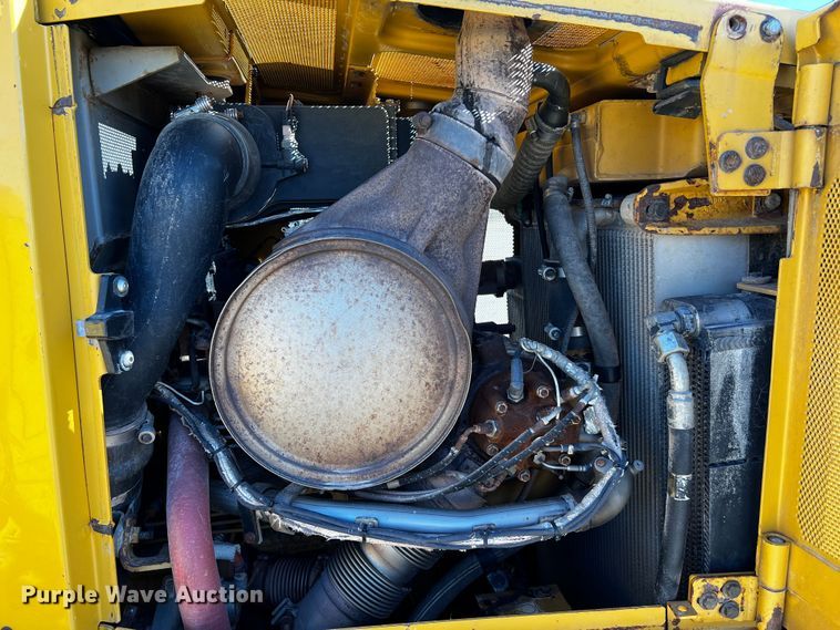 image for item DO8884 2014 Caterpillar D6T XL  dozer