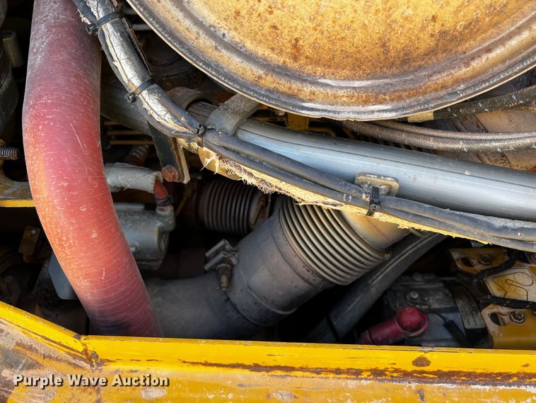 image for item DO8884 2014 Caterpillar D6T XL  dozer