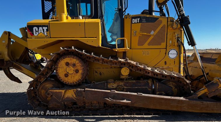 image for item DO8884 2014 Caterpillar D6T XL  dozer