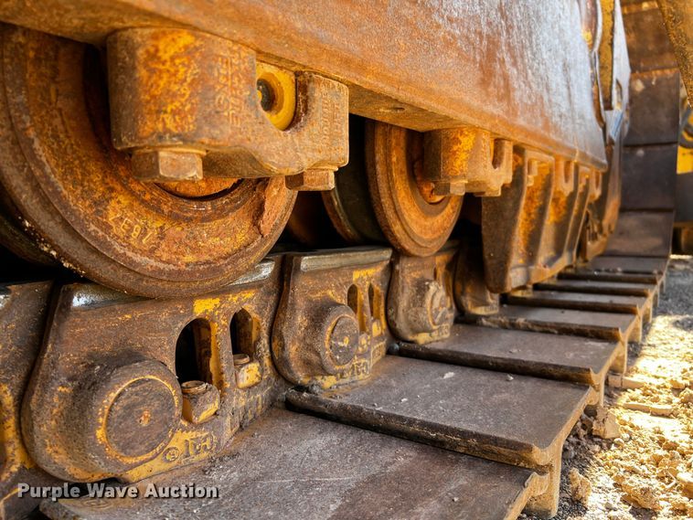 image for item DO8884 2014 Caterpillar D6T XL  dozer