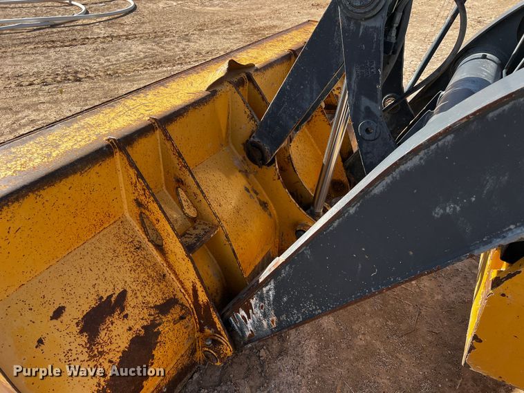 image for item DO8885 2014 John Deere 310SK  backhoe