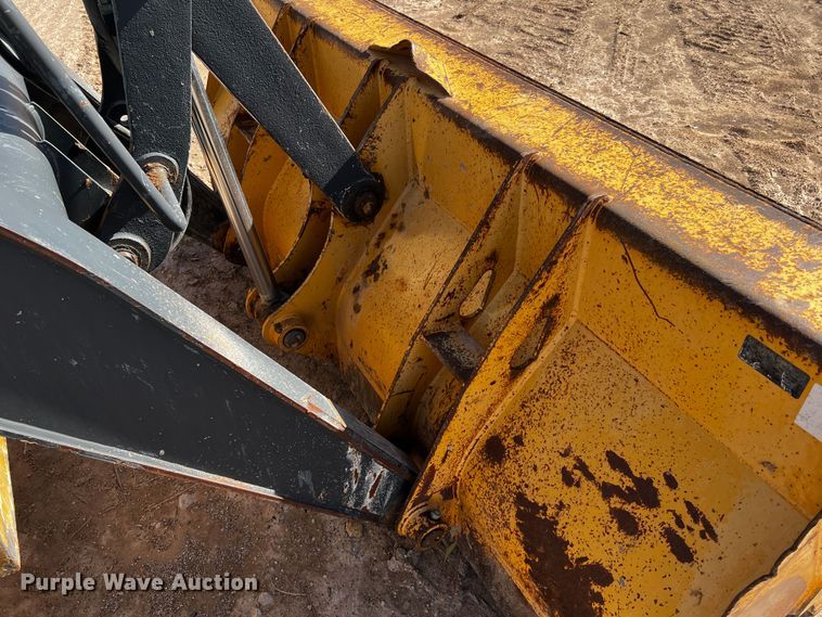 image for item DO8885 2014 John Deere 310SK  backhoe