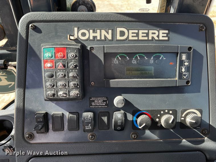 image for item DO8885 2014 John Deere 310SK  backhoe