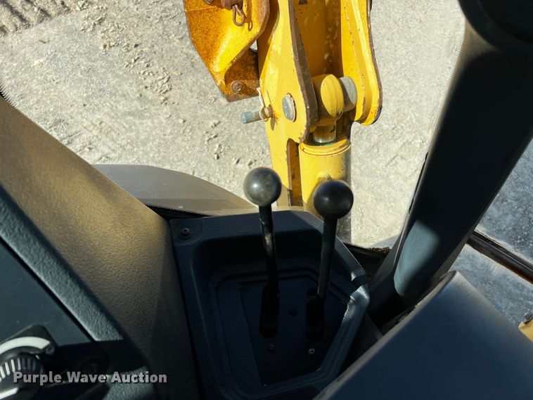 image for item DO8885 2014 John Deere 310SK  backhoe