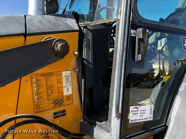 image for item DO8885 2014 John Deere 310SK  backhoe