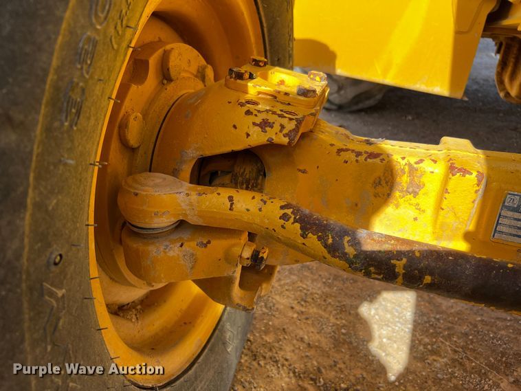 image for item DO8885 2014 John Deere 310SK  backhoe