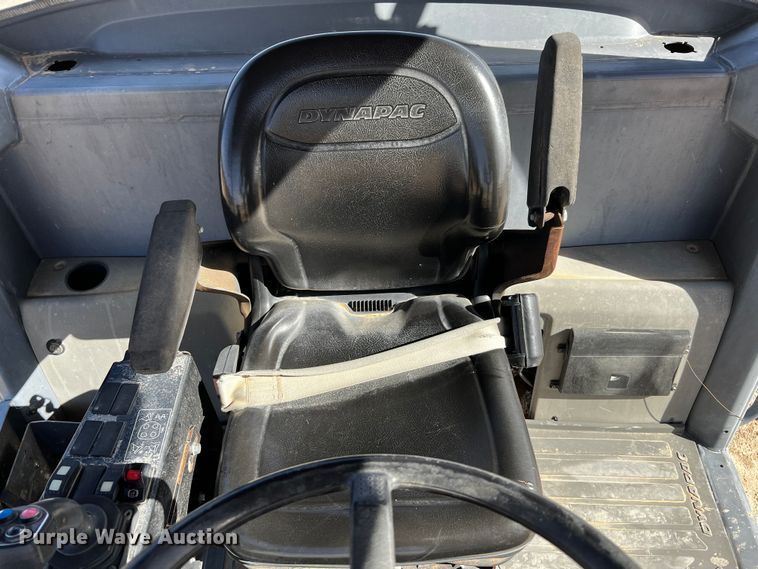 image for item DO8887 2015 Dynapac CA3500PD  single drum vibratory roller