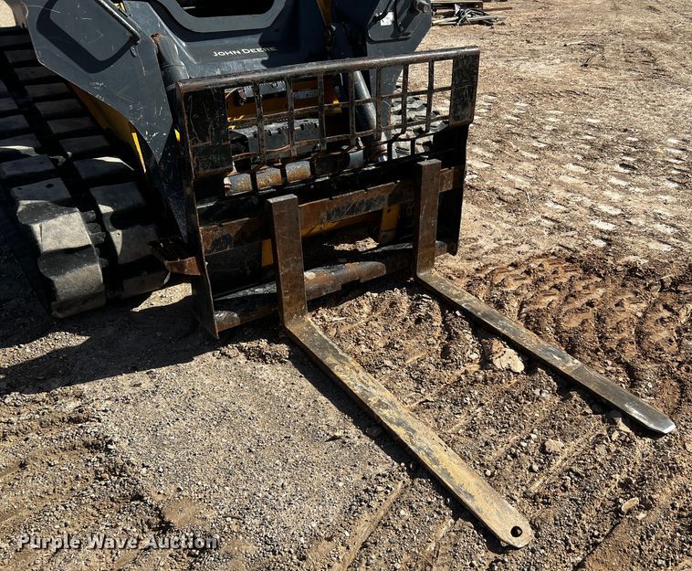 image for item DO8889 2016 John Deere 333G  tracked skid steer loader