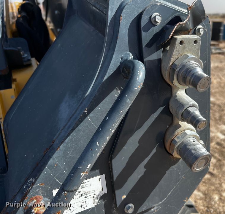 image for item DO8889 2016 John Deere 333G  tracked skid steer loader