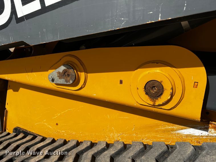 image for item DO8889 2016 John Deere 333G  tracked skid steer loader