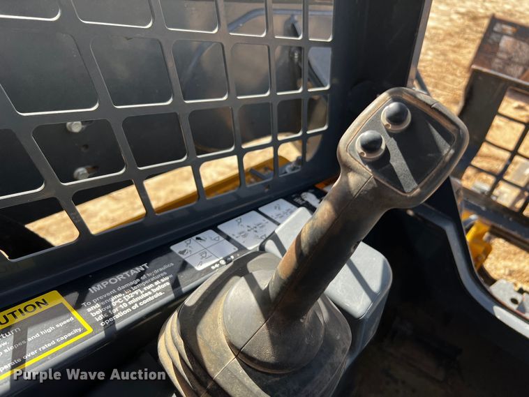 image for item DO8889 2016 John Deere 333G  tracked skid steer loader