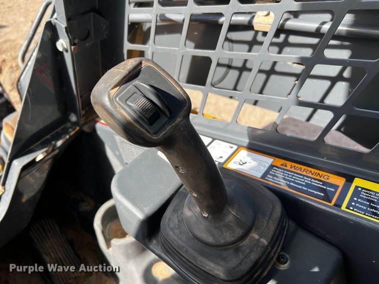 image for item DO8889 2016 John Deere 333G  tracked skid steer loader