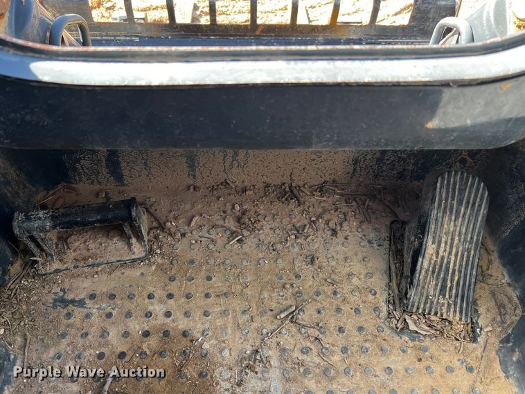 image for item DO8889 2016 John Deere 333G  tracked skid steer loader