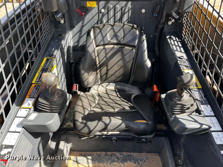 image for item DO8889 2016 John Deere 333G  tracked skid steer loader