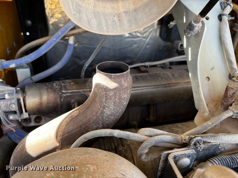 image for item DO8889 2016 John Deere 333G  tracked skid steer loader